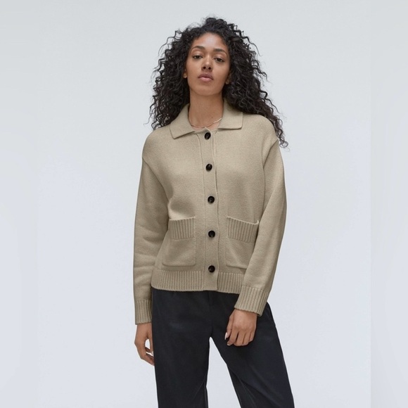EVERLANE | COTTON CHORE SWEATER JACKET IN TRENCH COAT KHAKI MEDIUM - Picture 1 of 11